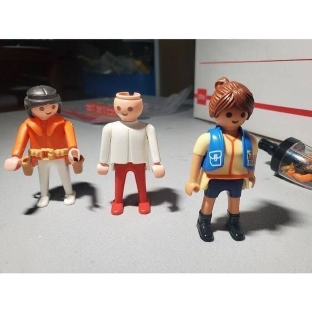 3 Vintage 1974 Playmobil Mini Figures